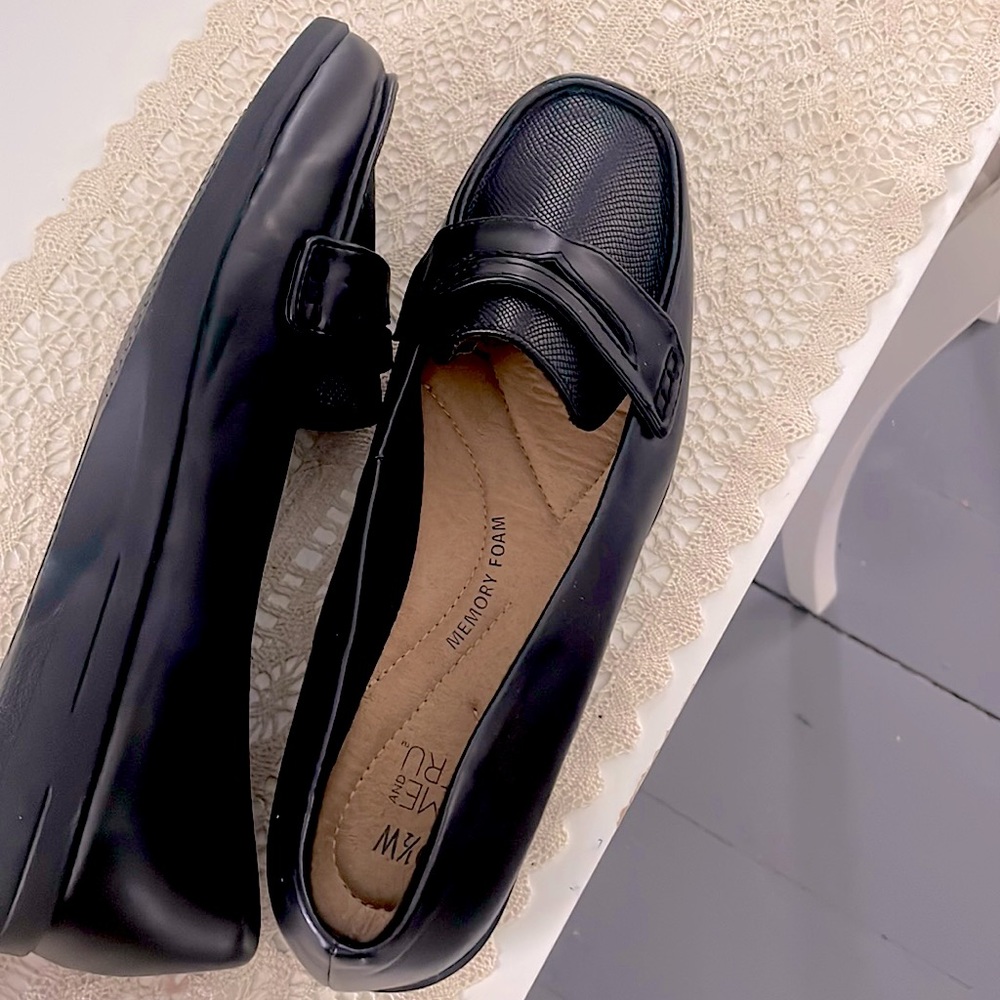 Time and Tru Memory Foam Shoes